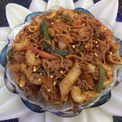 A picture of Indochinese vermicelli cum pasta.