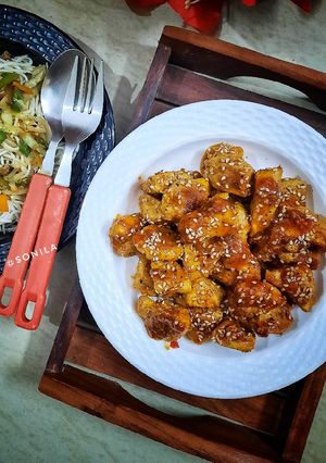 A picture of Orange chicken.
