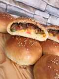 ساندوتش برجر اللحم بالجبن 🍔