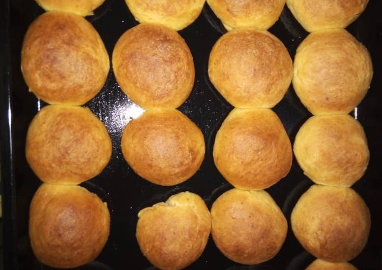 Recipe of Perfect Dinner rolls