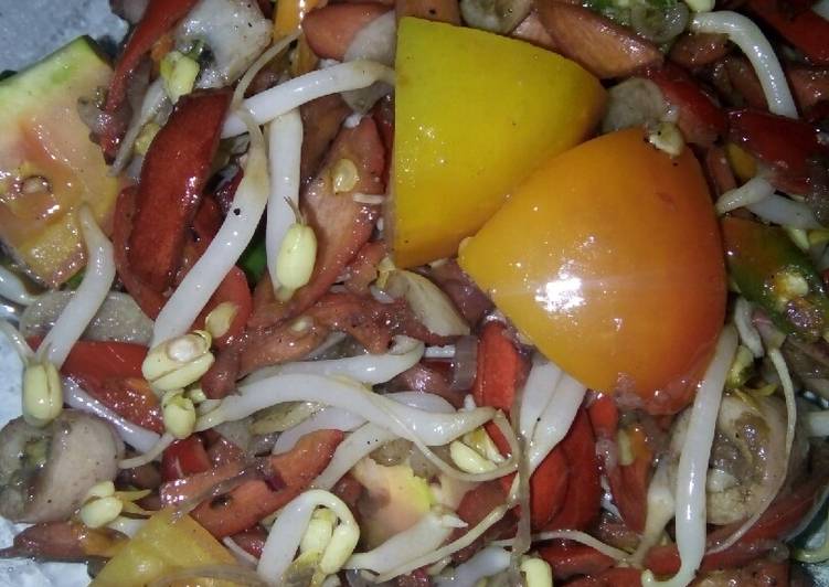 Resep Tumis pedas seuhah kulit melinjo kombi cumi asin tauge ala momct yang Bisa Manjain Lidah