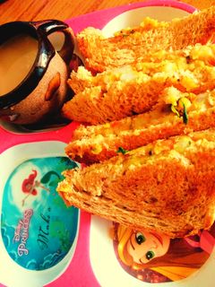 ब्रेड सैंडविच (Bread Sandwich recipe in Hindi) रेसिपी मुख्य फोटो