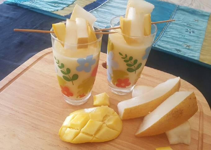 Steps to Prepare Super Quick Homemade Honeydew Melon &amp; Mango Smoothie
