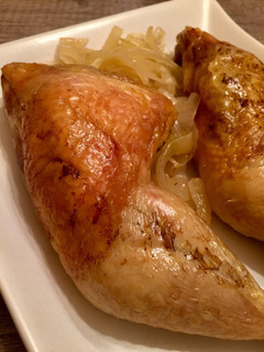 Una foto de Pollo asado con varios toquecitos!!