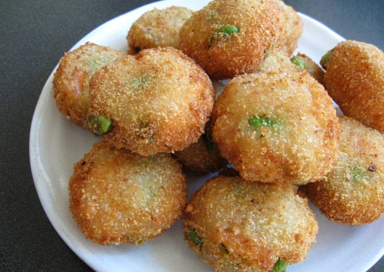 Fried Fishcakes with Prawn & Edamame