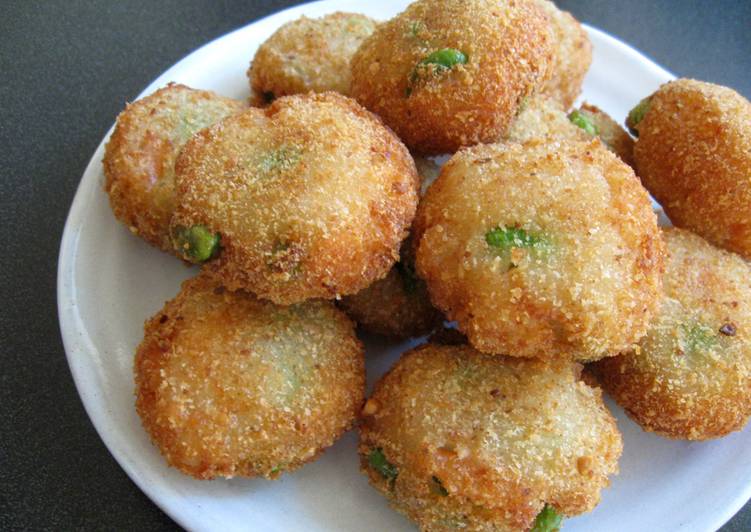 Simple Way to Make Speedy Fried Fishcakes with Prawn &amp; Edamame