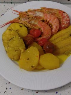 Una foto de Zarzuela de pescado con gambones