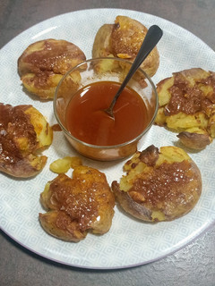 Una foto de Patatas aplastadas al horno con mojo picón