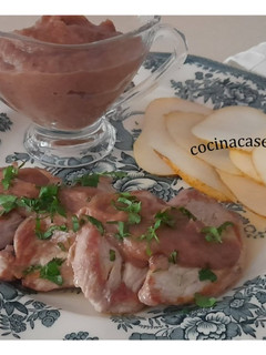 Una foto de Solomillo de cerdo con salsa de peras