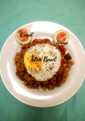 Foto resep Telur Ceplok Tabur Basil