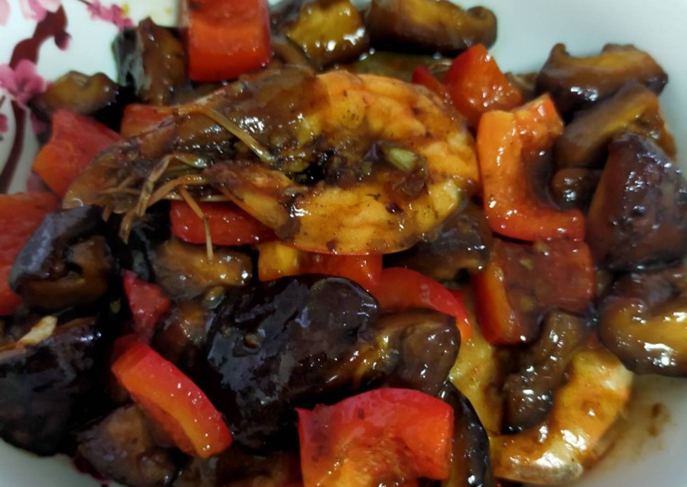Stir fry prawn with shiitake mushrooms