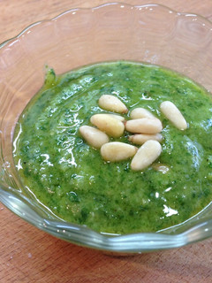 Una foto de Pesto