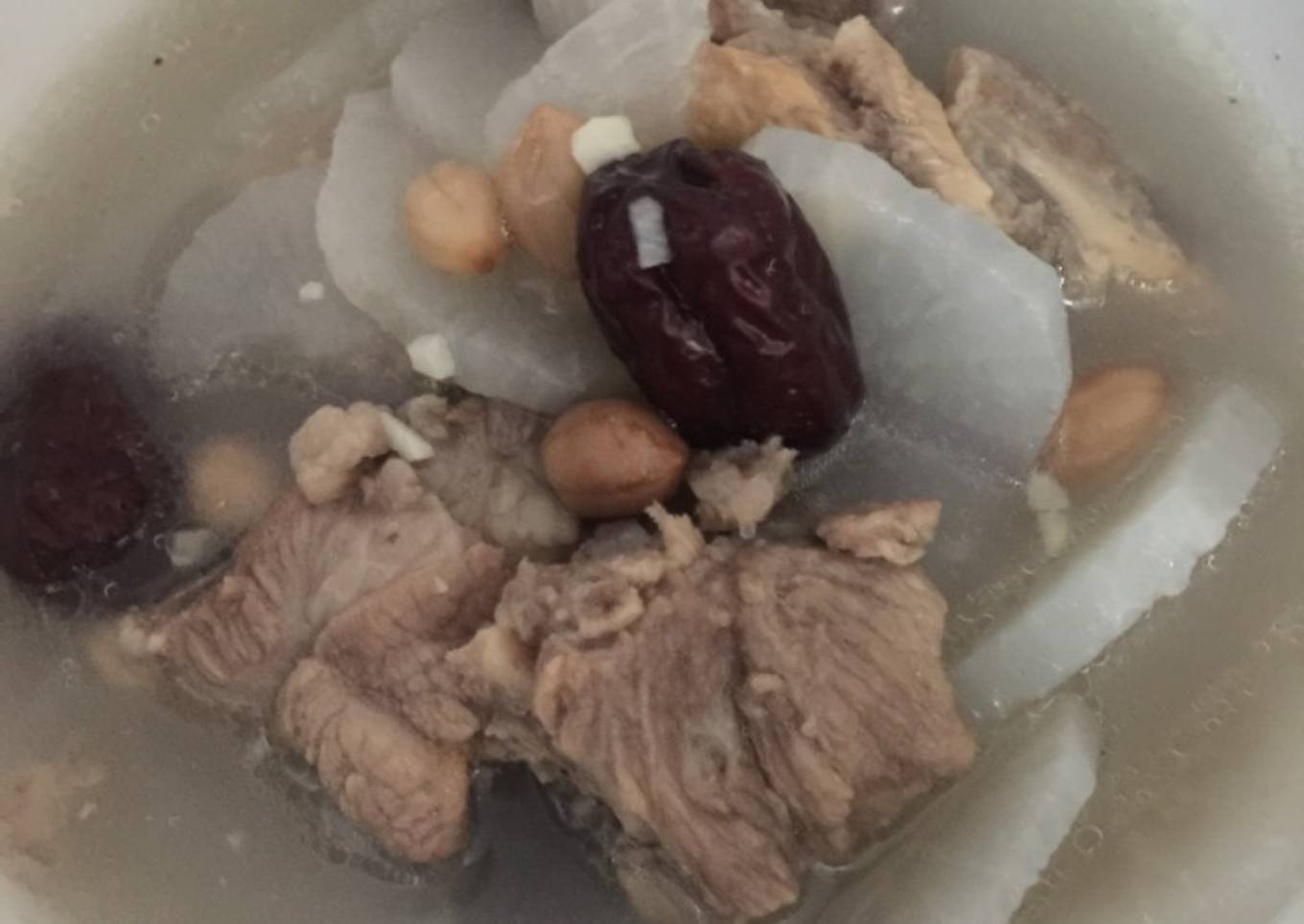 Sop iga lobak (non halal)