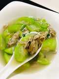 Canh trai nấu mướp
