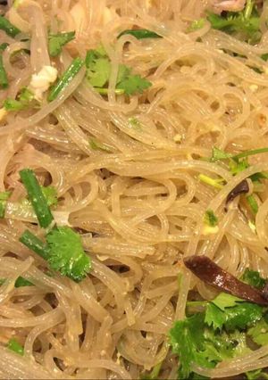 Hình của món Mực xào miến Hàn quốc.