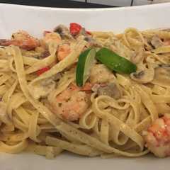 รูปของ Fettucini lime with shrimp n mushroom