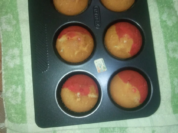 Easy Steps to Make Red marble cupcakes the So Delicious Really delicious