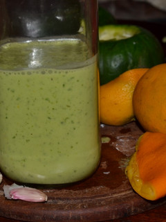 Una foto de Salsa o Mojo de cilantro