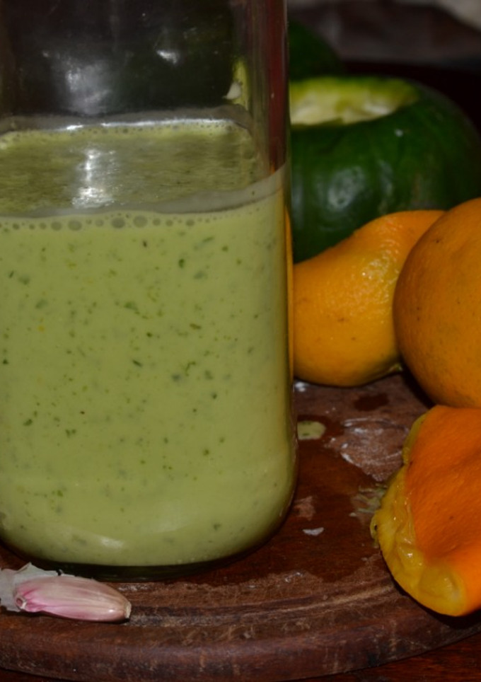 Una foto de Salsa o Mojo de cilantro