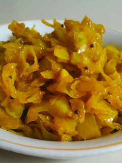 કોબીજ નું શાક (Cabbage Shak Recipe In Gujarati) રેસીપી મુખ્ય ફોટો