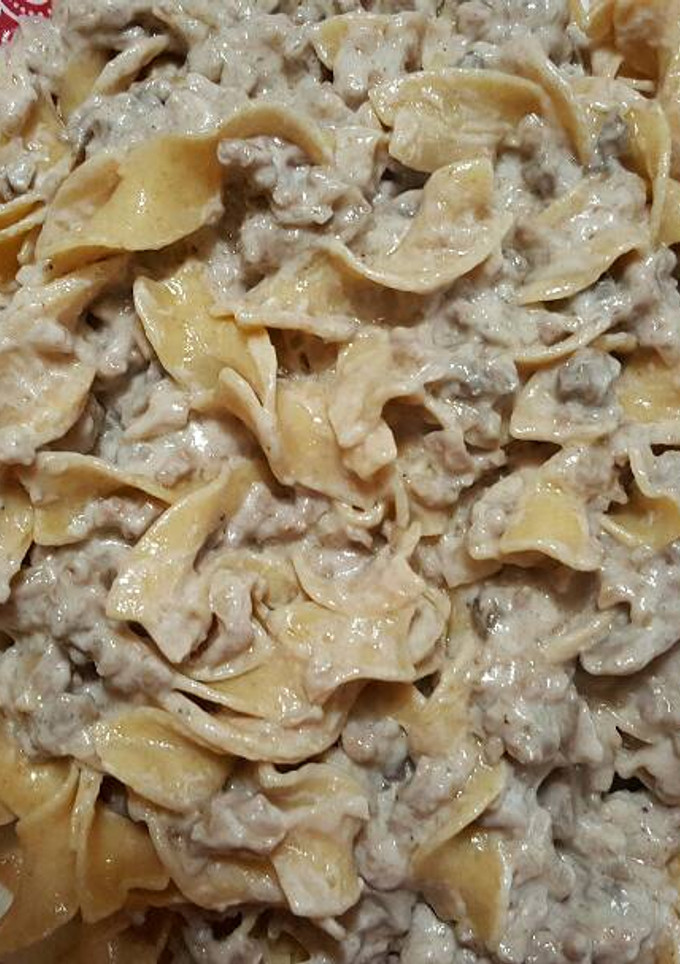 A picture of Beef Stroganoff.