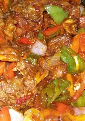 A picture of Beef sauce.