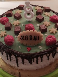 Almás-diós-fügés szülinapi torta marcipán borítással #gluténmentes#tejmentes recept fotója