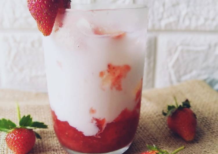 Bagaimana Menyiapkan Fresh strawberry milk ala Korea, Lezat Sekali