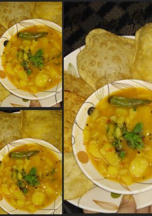 A picture of Kachori and Aloo ki Tarkari.