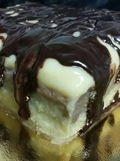 Una foto de Mini tarta de 2 sabores 🍰🍮🍫