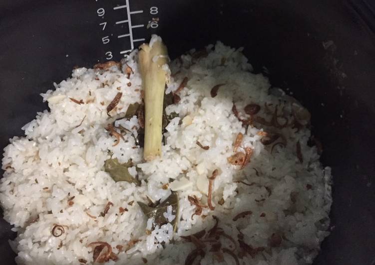 Resep Nasi Liwet Rice Cooker , Lezat