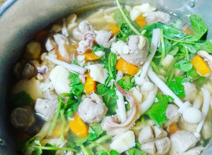 Hình của món 🍲 Lẩu bò viên.