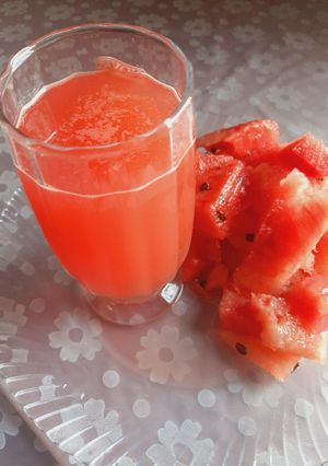 A picture of Watermelon drink.