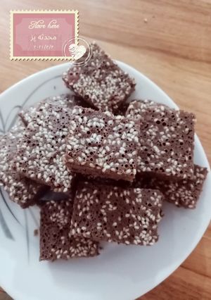 عکسی از دستور کیک کاکائویی با ظرف مرغ خوری بدون فر