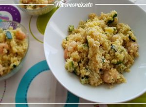 Foto principal de Bulgur con calabacín y gambitas con Thermomix