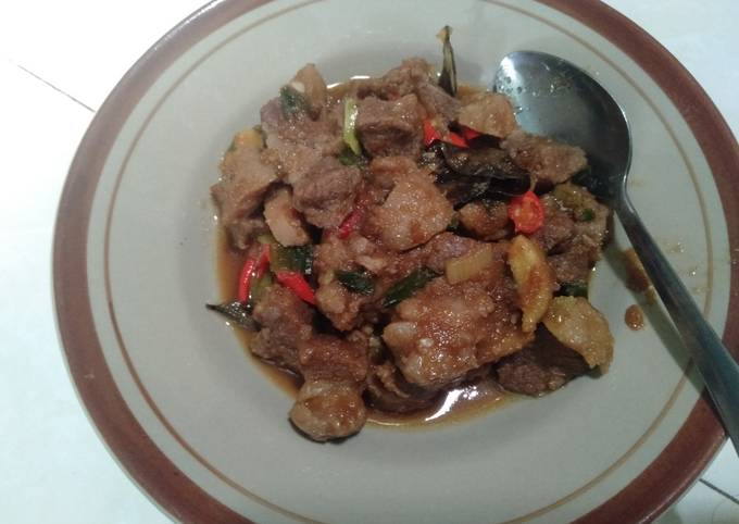 Oseng oseng daging sapi manis