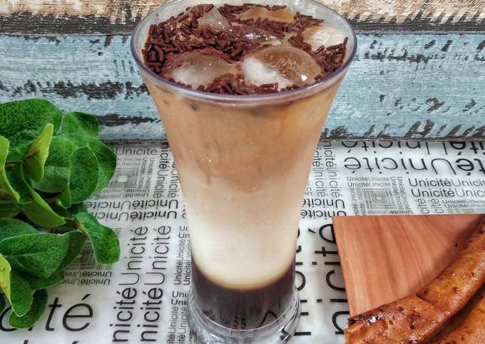 Resep Es Kopi Gula Aren oleh Silva Malexhi - Cookpad