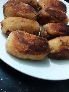 உருளைக்கிழங்கு சமையல். பிரெட் பொடேடோ ரோல் செய்முறை முக்கிய புகைப்படம்