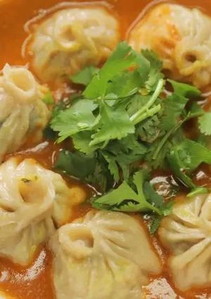 A picture of Momos (dumplings) (Nepal).