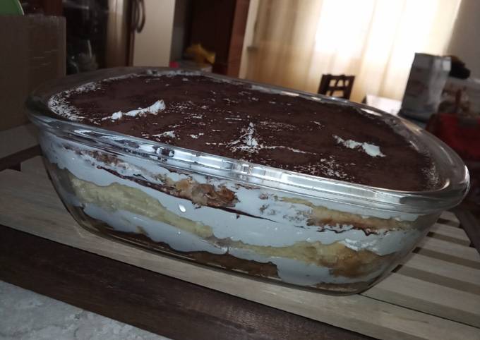 Tiramisù senza uova all'ananas