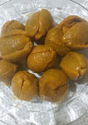 A picture of Lemon ka achar.