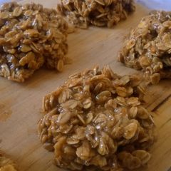 A picture of No Bake Peanut Butter Honey Cookies.