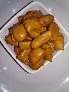 A picture of Tofee.
