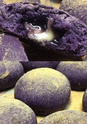 A picture of Ube Cheese Pandesal.