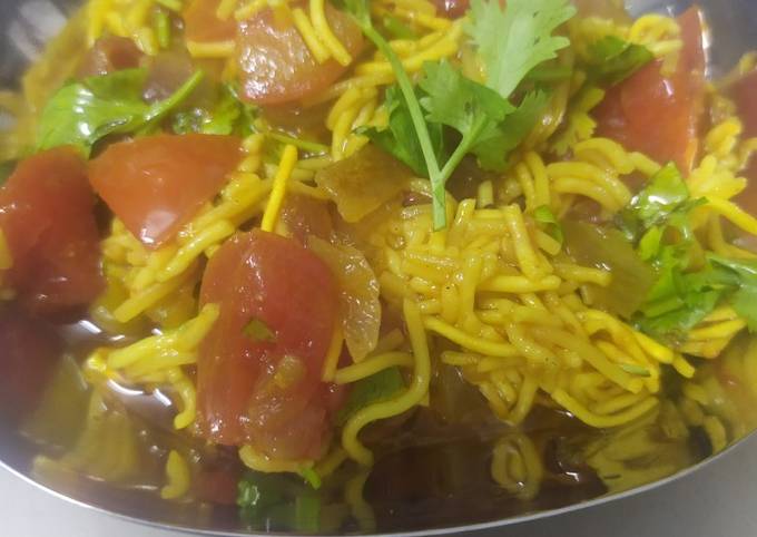 સેવ ટમેટાનું શાક (Sev Tomato Sabji Recipe In Gujarati)