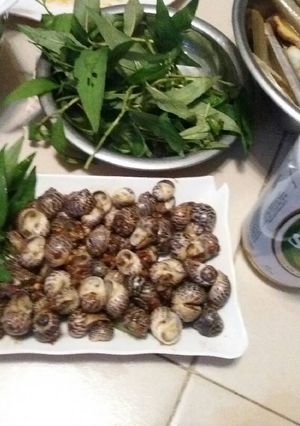 Hình của món Ốc bông rang muối.