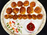 முட்டை காய்கறி பணியாரம் (Egg veg paniyaaram recipe in tamil)