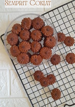 Foto resep Semprit Coklat Putih Telur