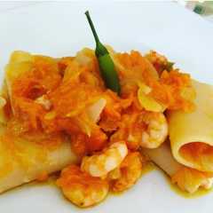 Foto di PACCHERI con zucca e gamberetti