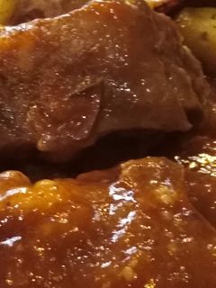 Una foto de Estofado de patatas con costillitas